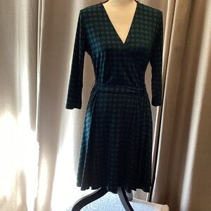 Leota faux wrap dress, long sleeve, size medium.  Navy and green pattern.